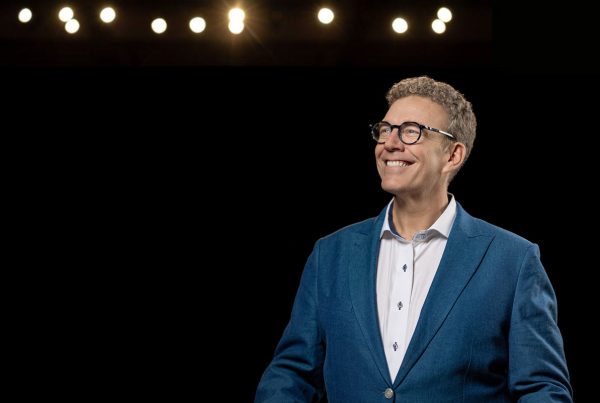 Adam Christing, America’s Most Popular Corporate Emcee And Clean Comedian, Appears On The WOW Factor Podcast