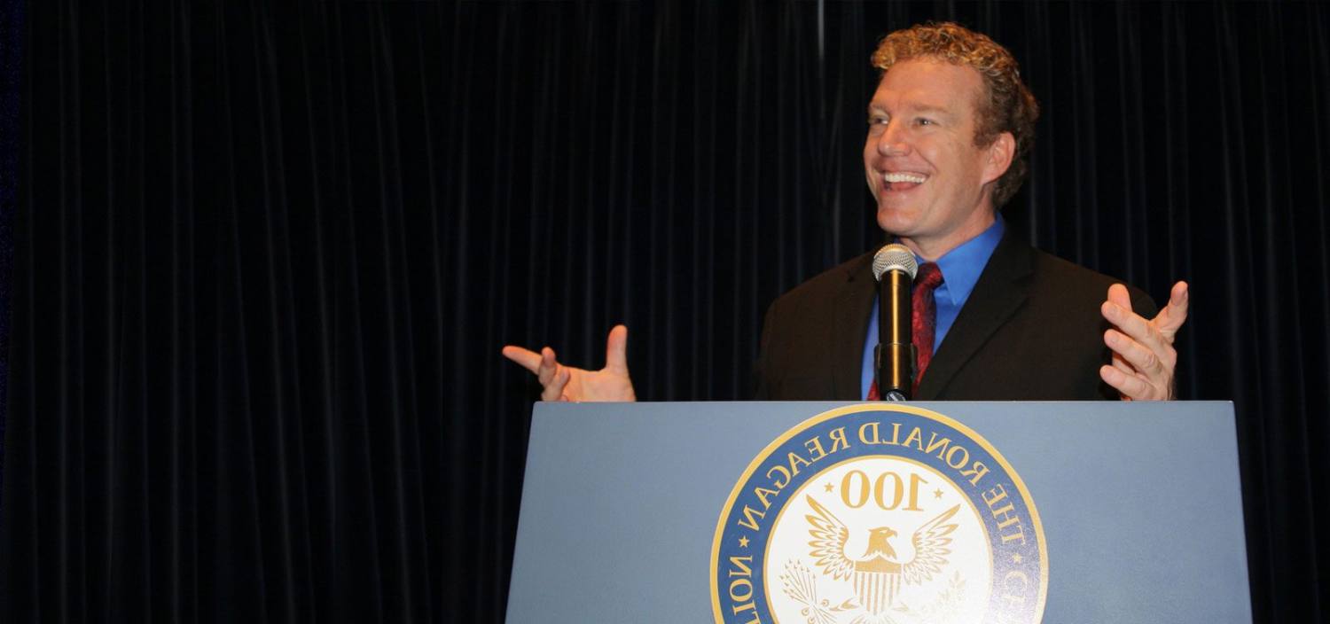 giving a keynote speech at the reagan ceremony