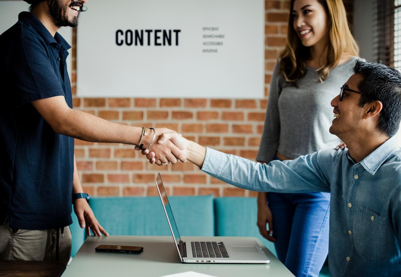 Diverse group sexual orientation unconscious bias manage diversity in the workplace employees companies differences employees managing diversity employees