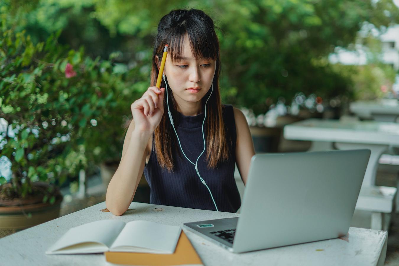 Find quiet space for accomplishing tasks