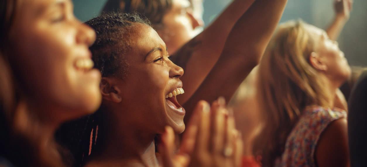 Food and drinks virtual reality fun event party ideas host events employee engagement virtual events holiday party corporate setting office parties holiday party team building event christmas party virtual scavenger hunt office awards team spirit office olympics