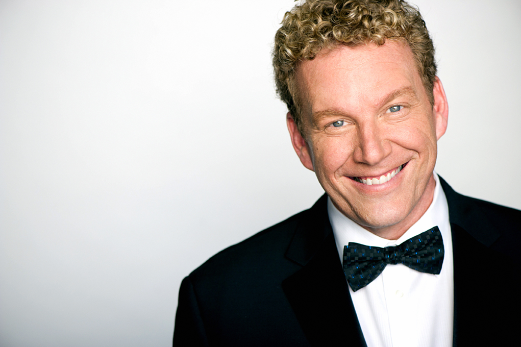 How To Organize A Conference With An Event Emcee